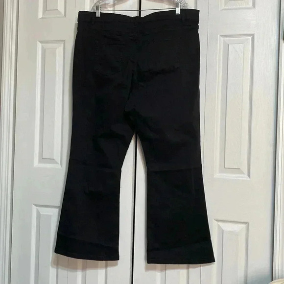 Evan’s denim bootcut short black jean pants - Picture 5 of 11